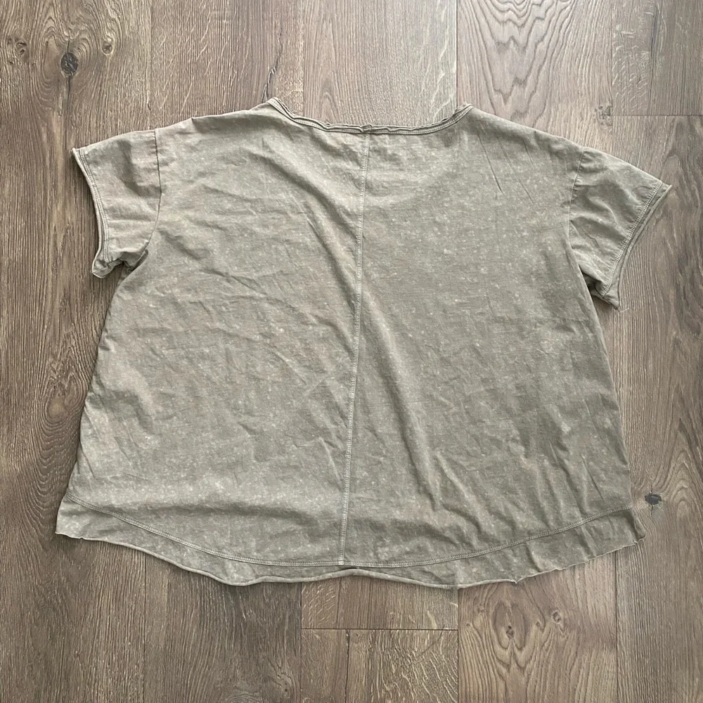 Oversize Tee - Picture 4 of 10